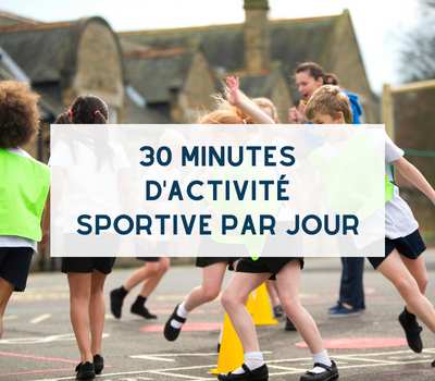 enfants faisant du sport à l'école